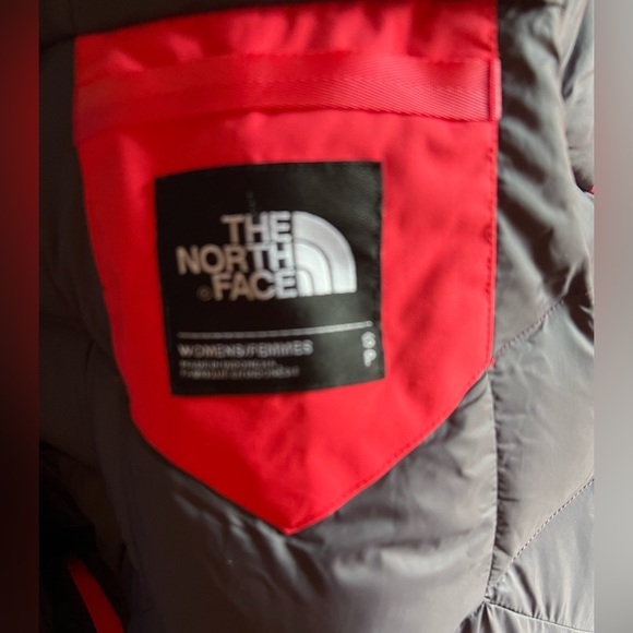 North Face jacket - Picture 4 of 12